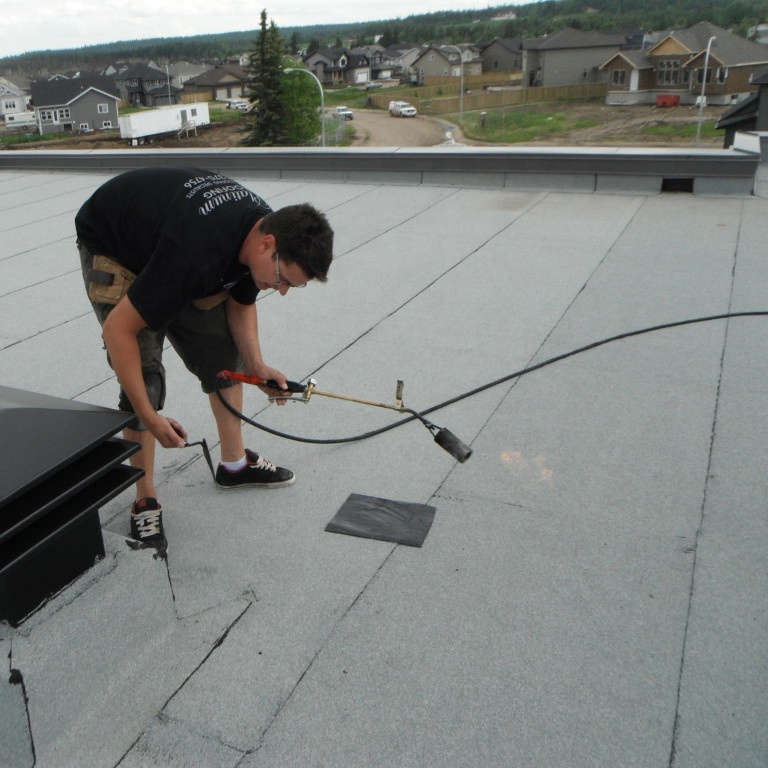 4mm Self-Adhesive Polymer Modified Asphalt Waterproofing Membrane Roof Color Steel Tile Factory Building Leak Filling Material