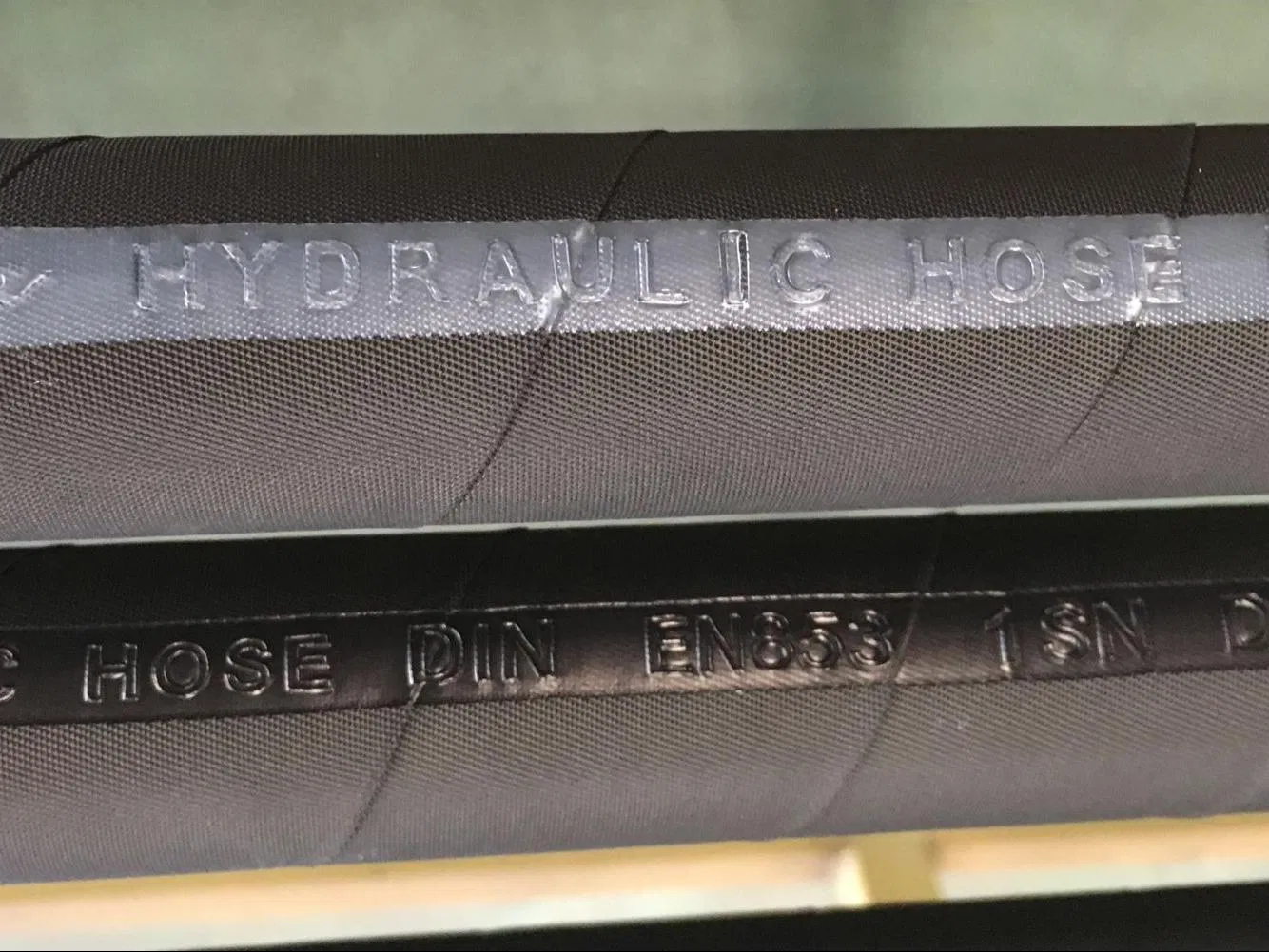 Гидравлический шланг EN853 1SN Alta Presion, резина