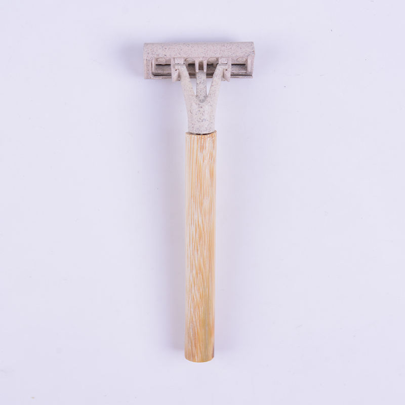 Hotel-Grade Biodegradable Shaver with 3 Blades, Eco-Friendly Wheatgrass Head and Bamboo Handle.