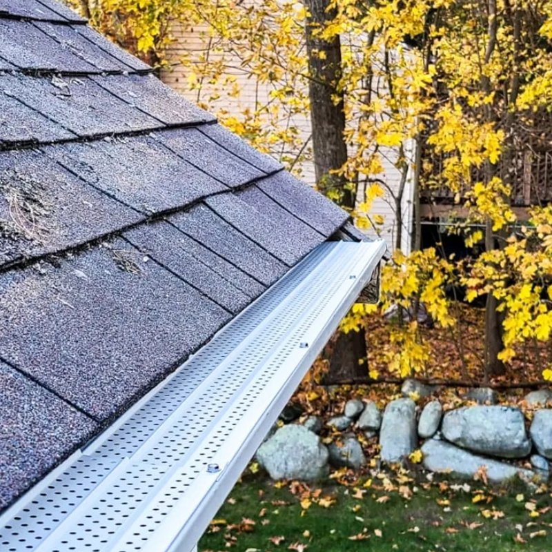 High Filtration Efficient Protective Metal Gutter Guard Mesh for Shopping Mall Gutters