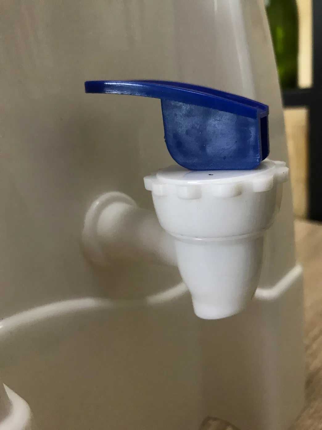 18.9L 19L 20L 5 Gallon Bottle Water Non-Electric Cooling Mini Water Dispenser