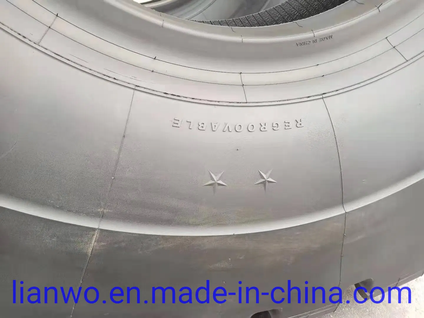 Giant Radial OTR Tyre Mining Tyre 2700 R49 Good Quality