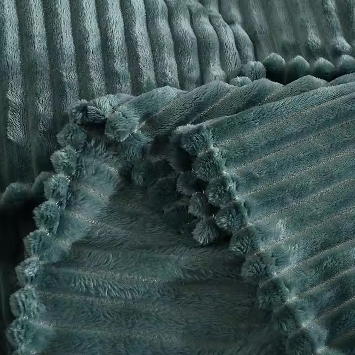 Wholesale Hotel Full Size 100% Microfiber Coral Fleece Blanket