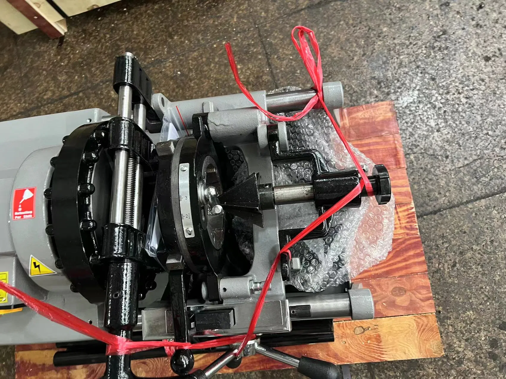 3inch Pipe Threading Machine with BSPT/NPT Die