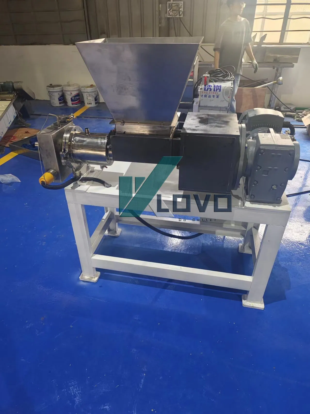 Automatic Toilet Bowl Cleaner Blue Bubbles Toilet Solid Block Deodorant Cleaning Tablets Machine in Factory Price