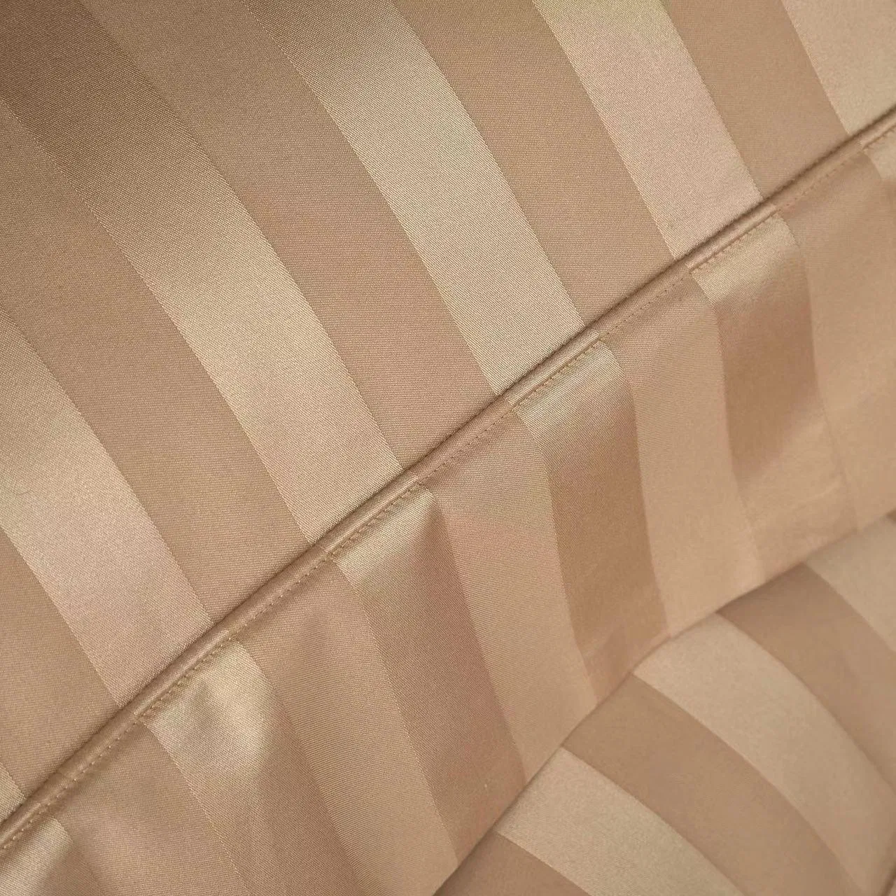 Gold 120-Count Cotton 3cm Satin Stripe Jacquard Quilt Cover Bed Sheets 4 Pieces Guangdong Luxury Bedding Set for Home Hotel