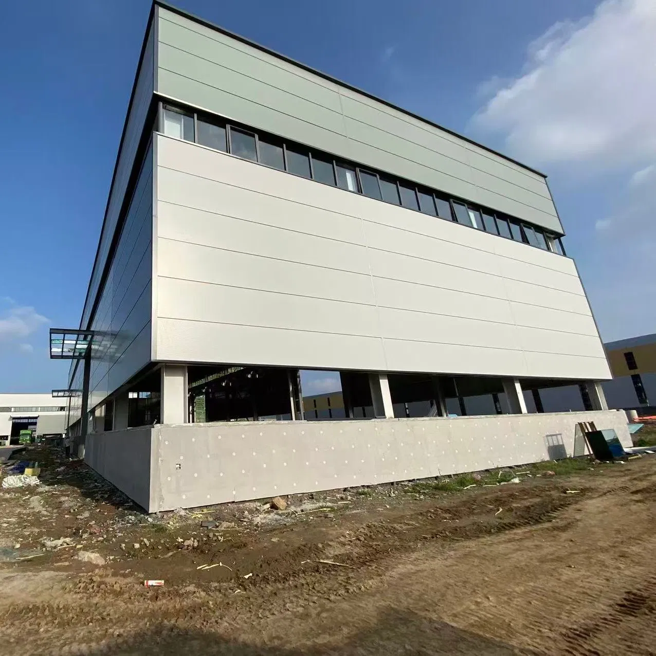 Customizable Steel Structure Factory at a Moderate Price