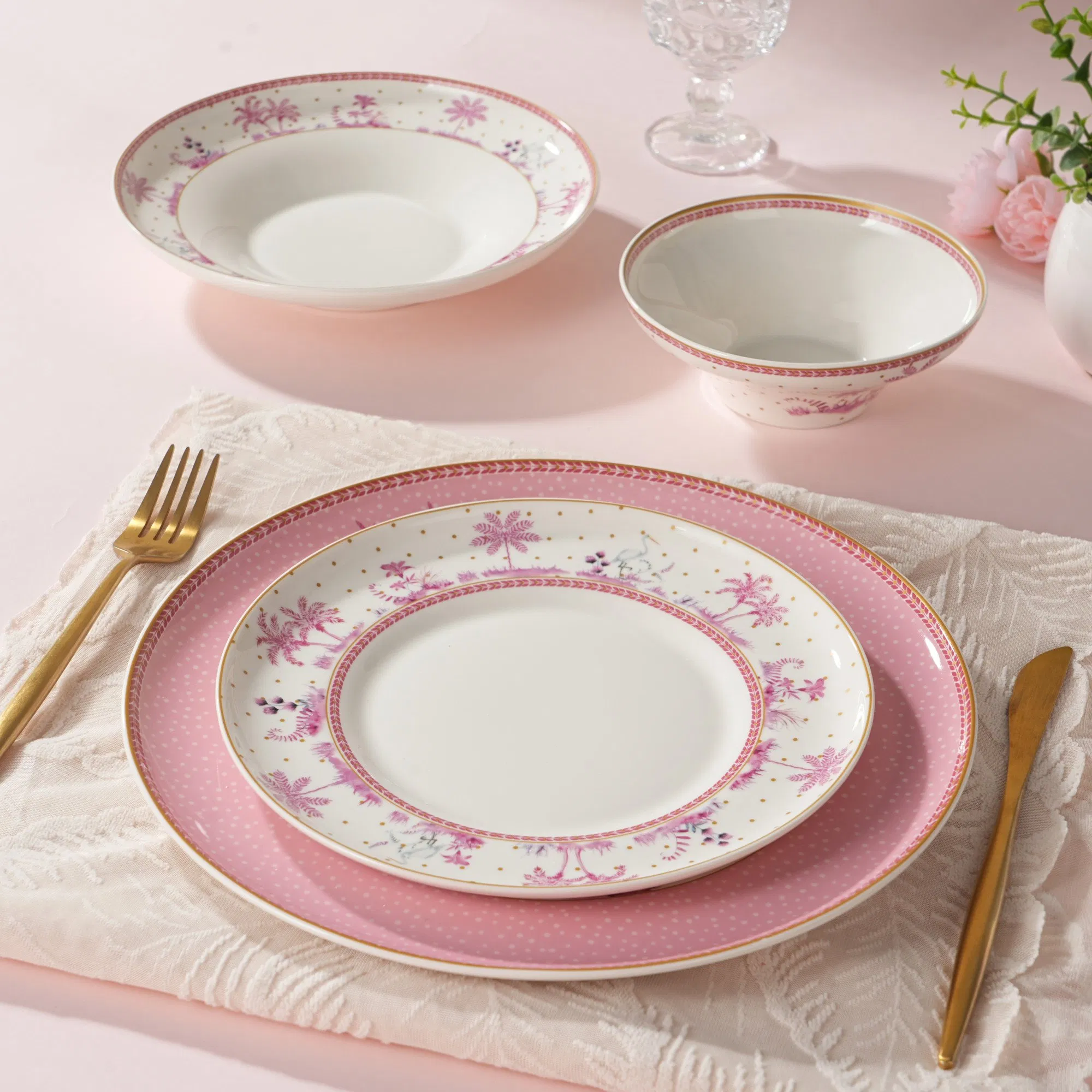 24PCS Factory Supplier Pink Palm Trees China Porcelain Dinner Set Ceramic Dinnerware