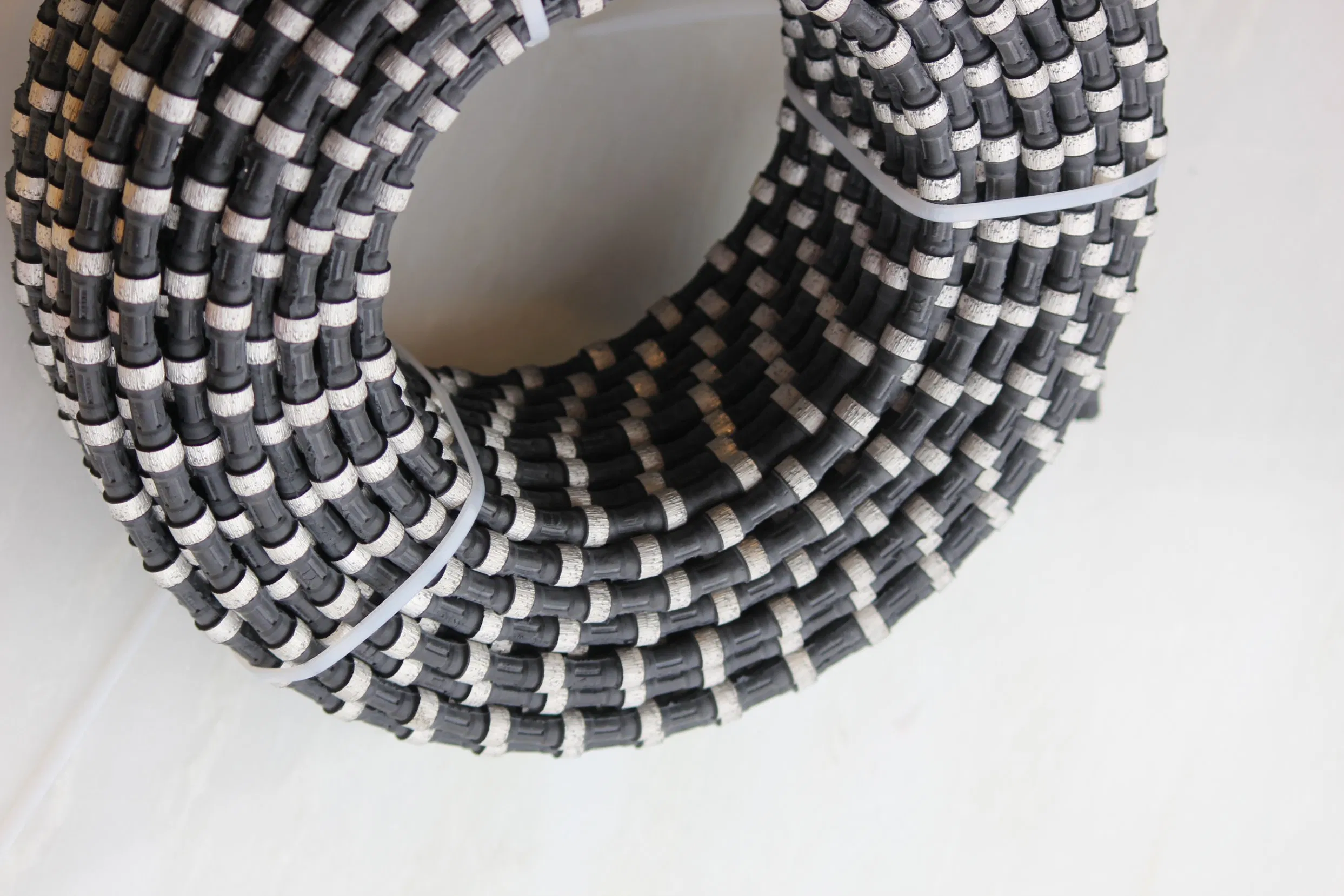 Stone/Marble Cutting Wire Saw Beads Diamond Wire for Marble Quarry/Block Cutting, Suqaring, Profiling
