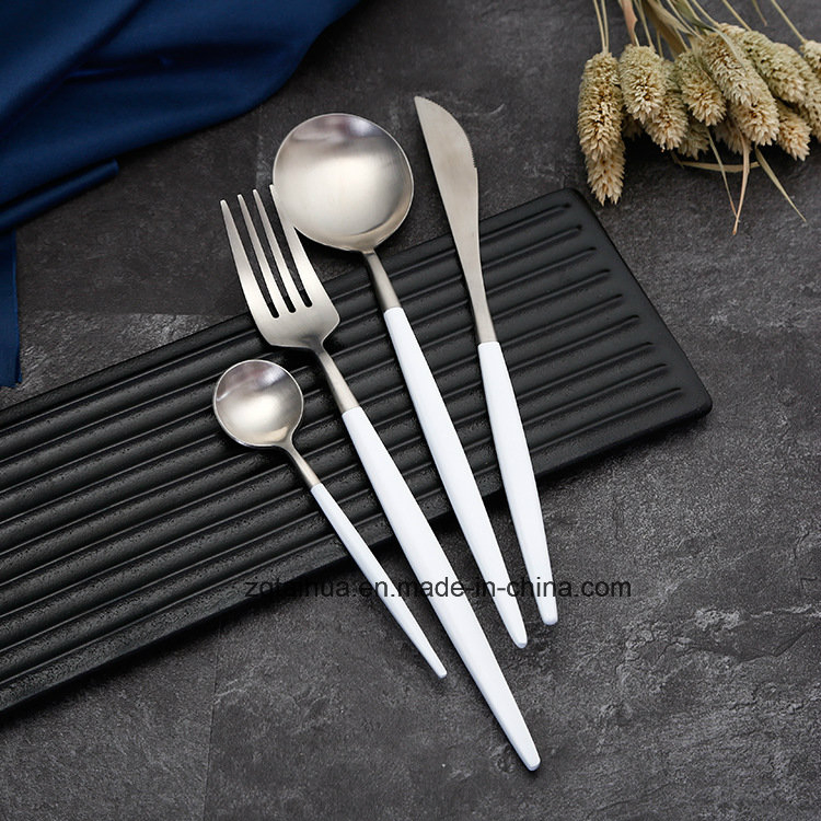 Набор столовых приборов из нержавеющей стали