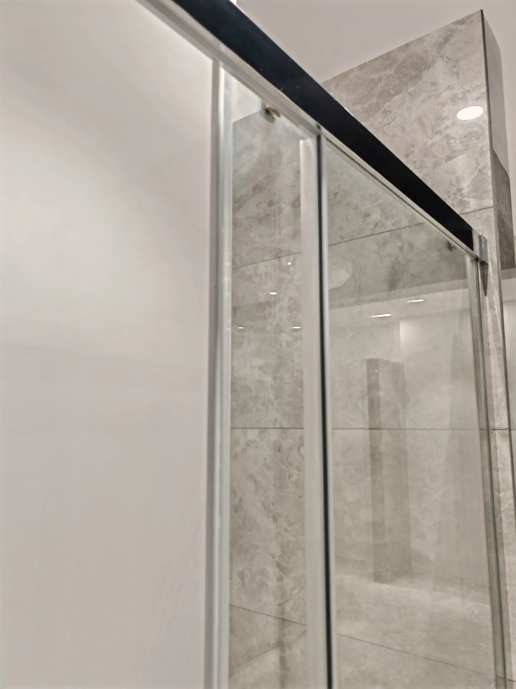Customizable Shower Room with Sliding Door for Hotel and Apartment Use
