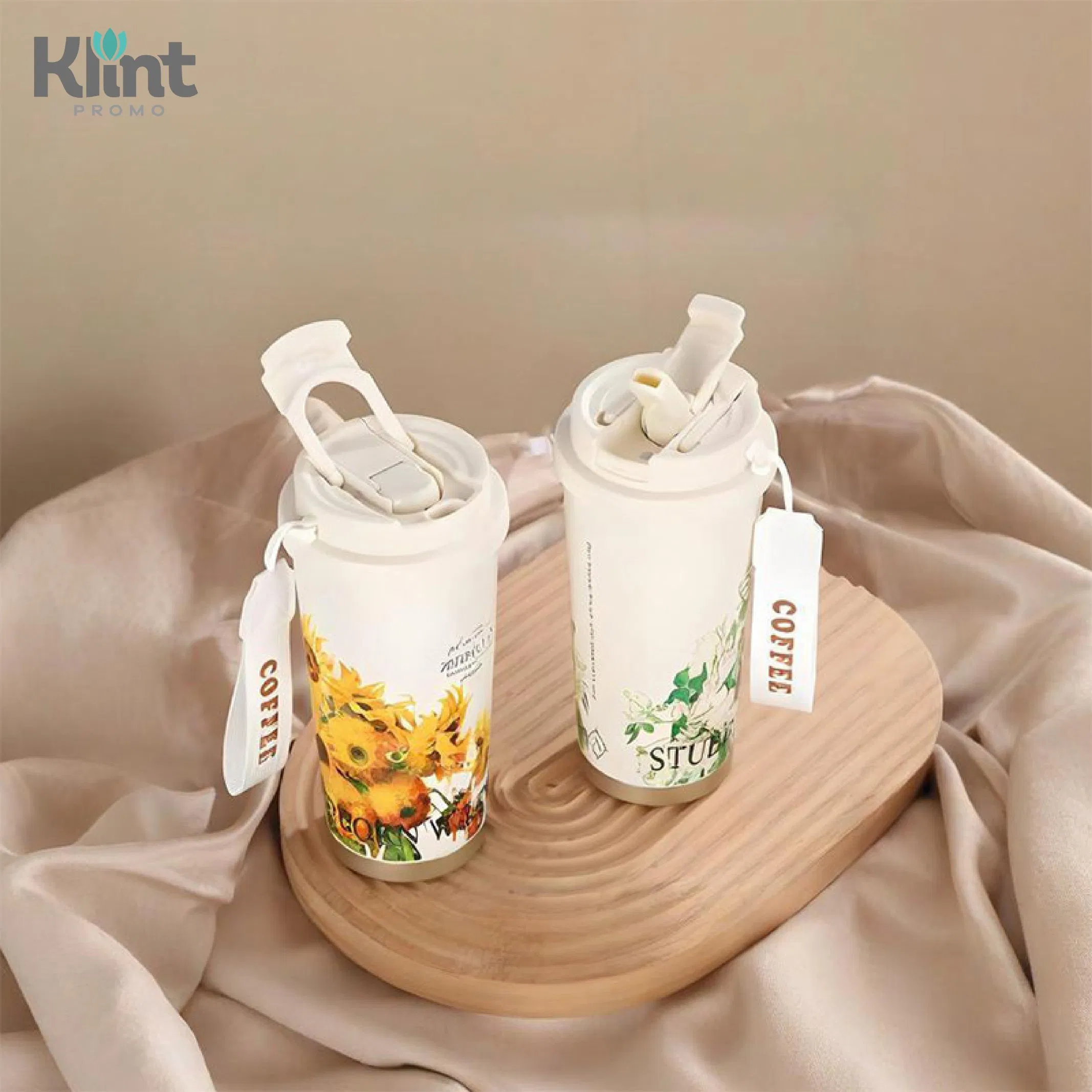 Термокружка с ручкой и соломинкой 550 мл