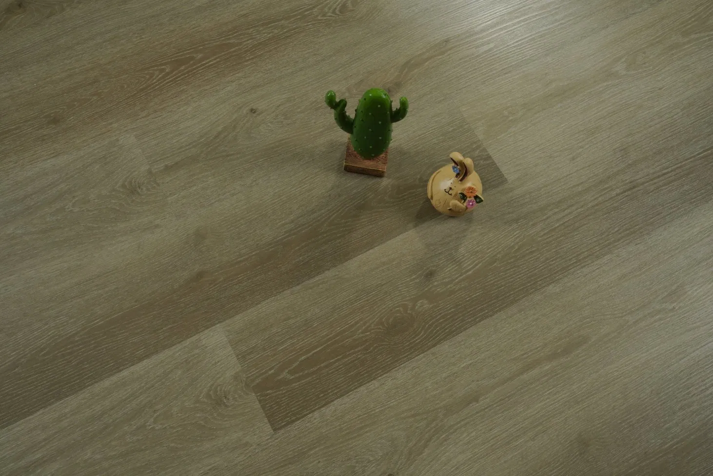 SPC-плитка износостойкая влагостойкая для дома и коммерции