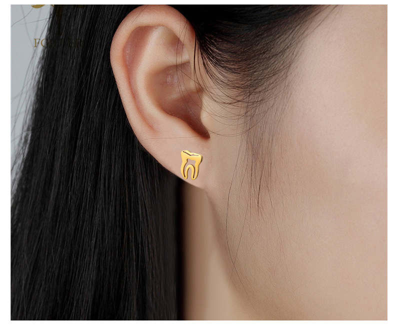 High Quality Dental Supplies Stainless Steel Tooth Shape Earrings Dental Gift