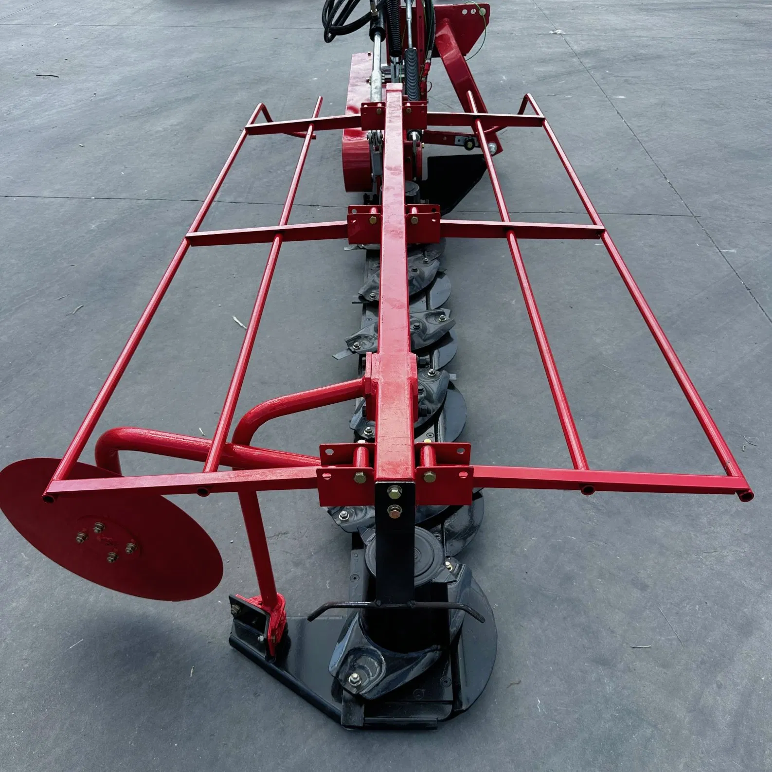 Многофункциональная роторная газонокосилка на 6 дисков