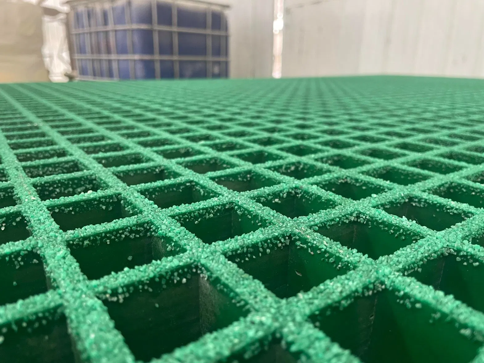 Industry Preferred Choice Molded Forming Fiberglass Grating Lightweight High Strength FRP Grating for Stair Treads
