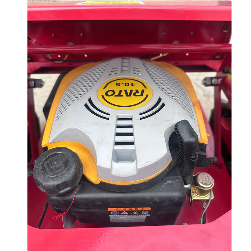 Гусеничный газонокосилка с дистанционным управлением