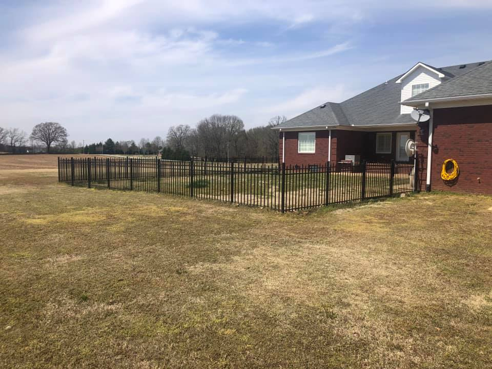 Outdoor Security Metal Steel Tubular Fence/ Wrought Iron Garrison Fencing