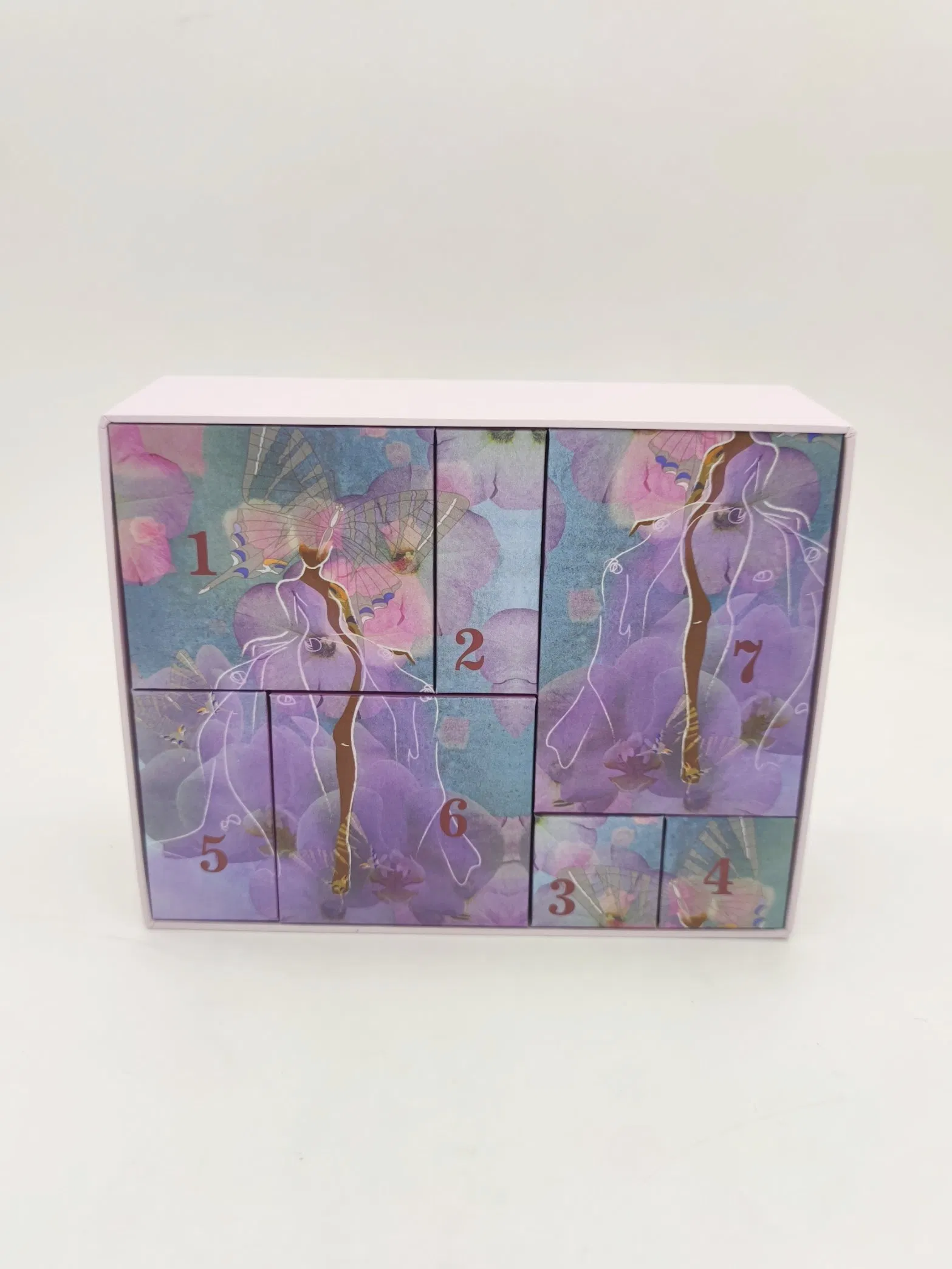 Weekly Elegant Earrings Makeup Sponge and Necklace Gift Set in Surprise Gift Set