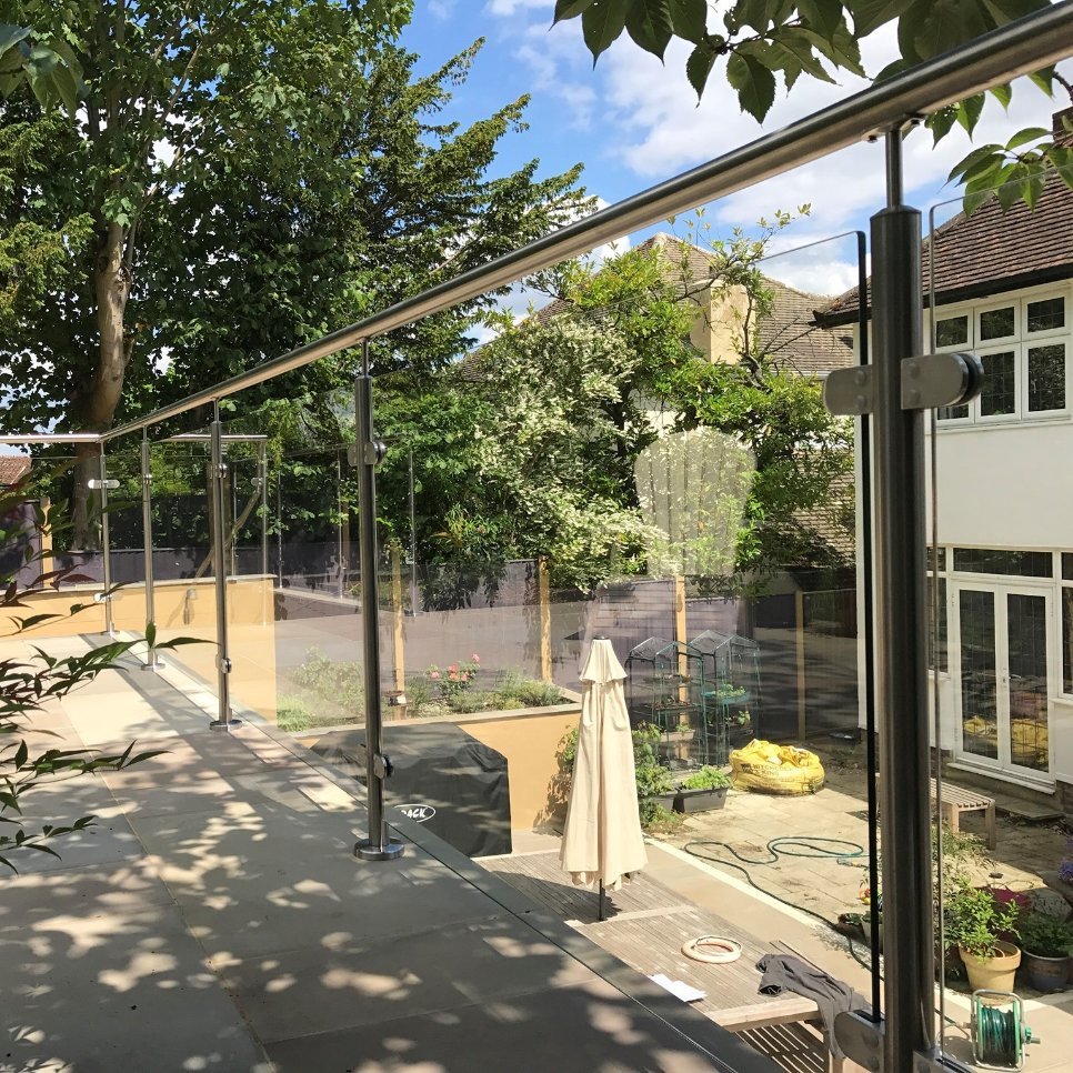 Aluminum Semi Frameless U Base Shoe 12mm Toughened Glazed Railing System