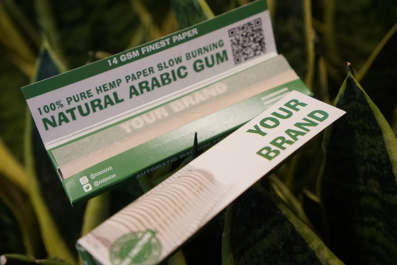 Custom Brand Design Rolling Paper Factory Raw Natural Brown Unbleached Paper OEM Rolling Paper for Smoking Wholesale Price