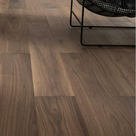 Паркетная доска из ореха, инженерная, 15 мм