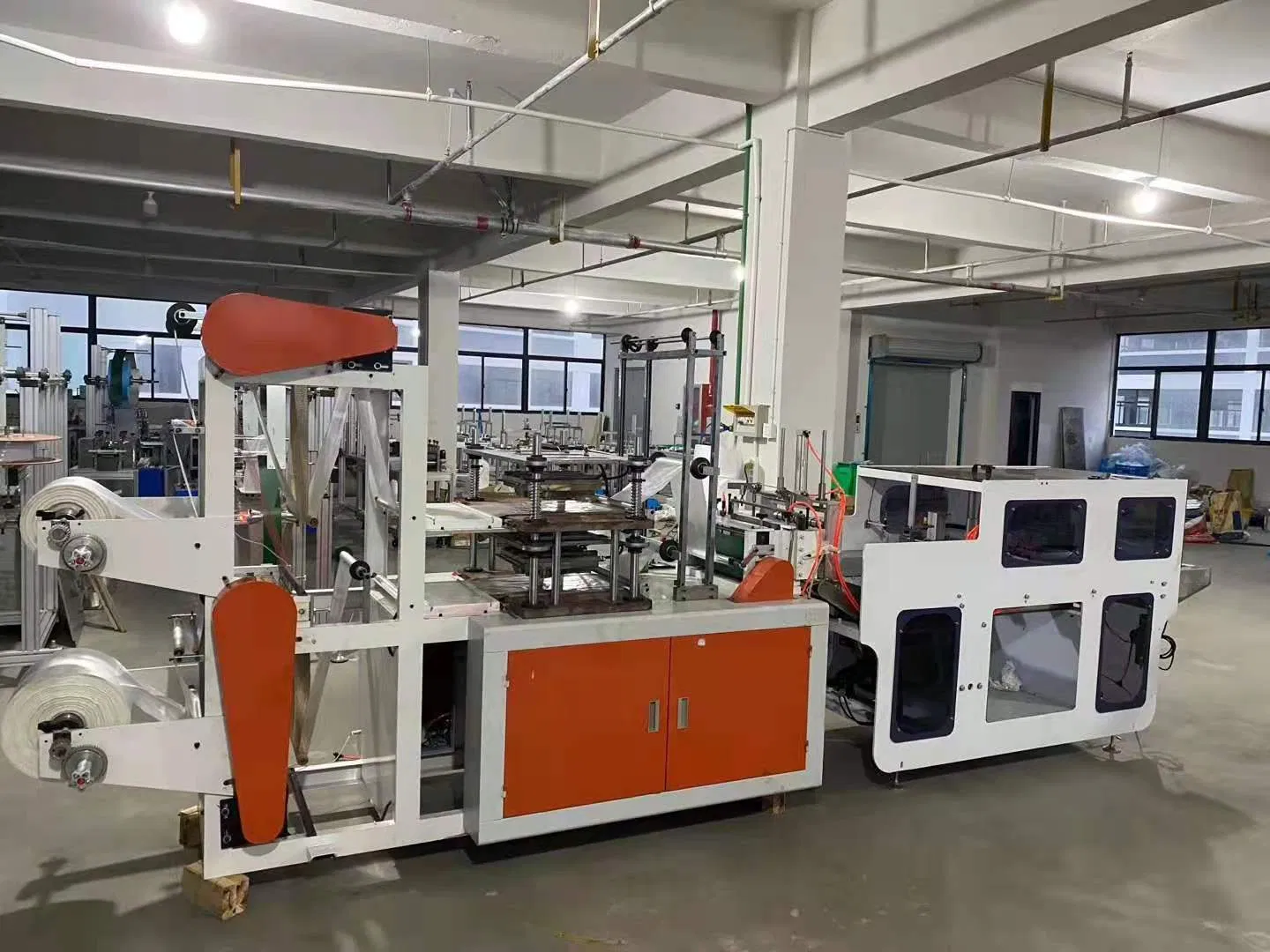 Fully Automatic Disposable Plastic HDPE Glove Making Machine