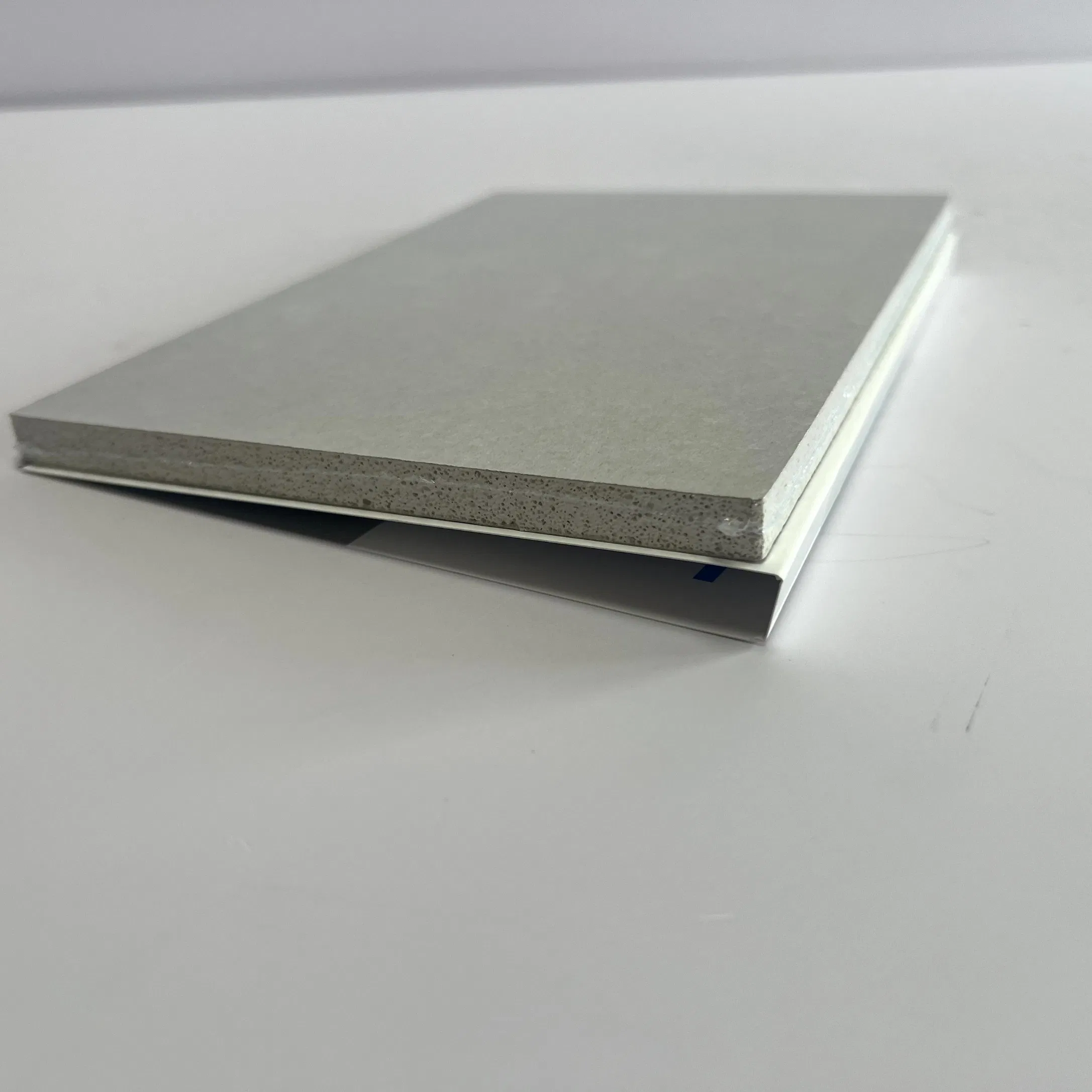 Premium Quality Plasterboard with Smooth Surface for Ceiling and Partition Walls