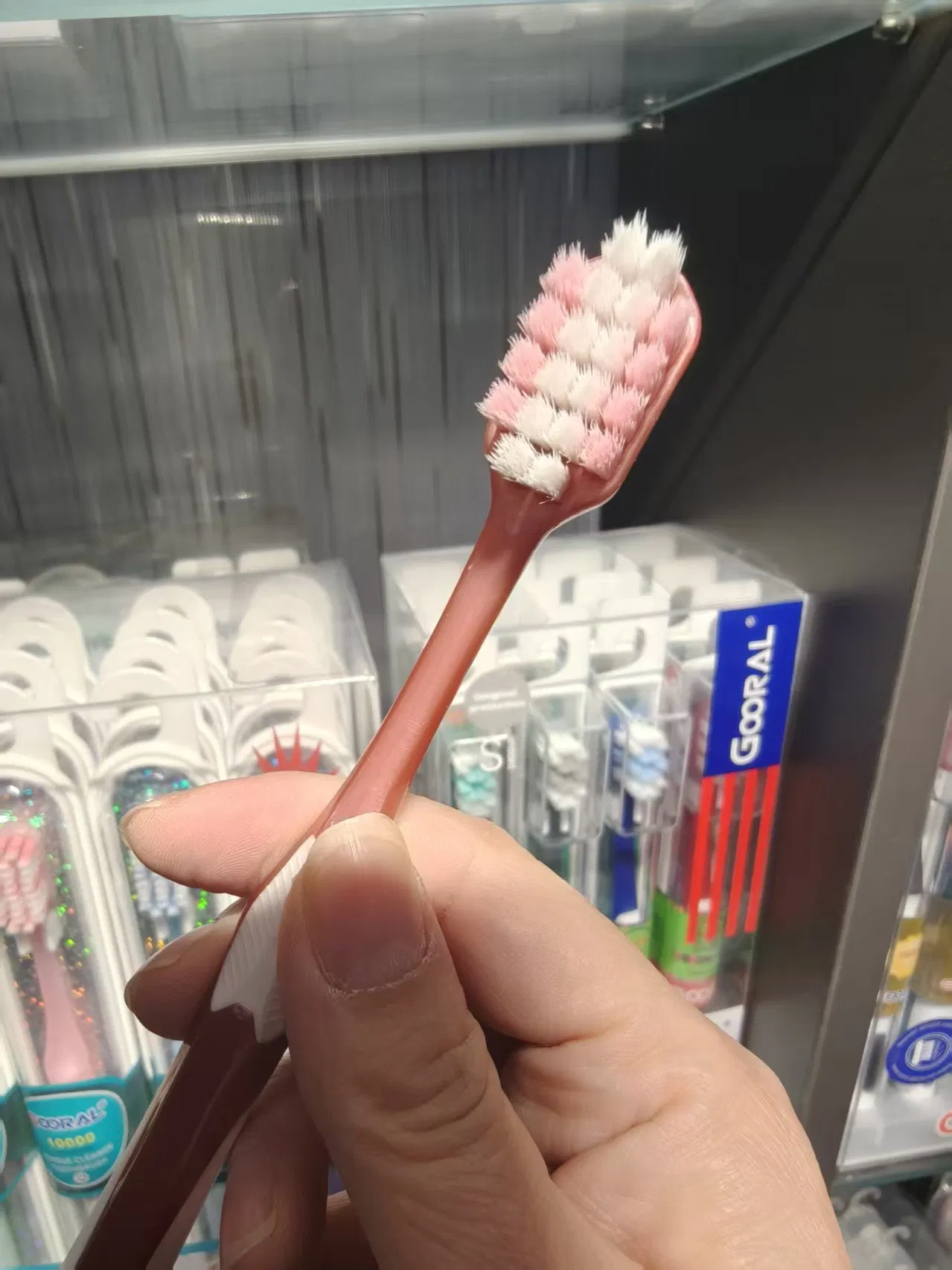 Vibrant Adult Toothbrush for Affordable and Effective Cleaning