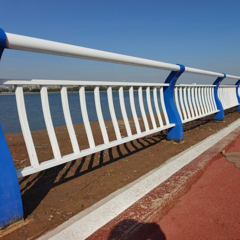 Eco-Friendly Riverside Guardrail with a Design That Minimizes Impact on The Natural Ecosystem