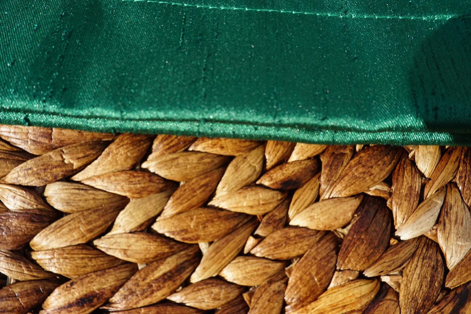 Kelly Green Luxurious Slub Satin Fabric Collection for Table Satin Napkins