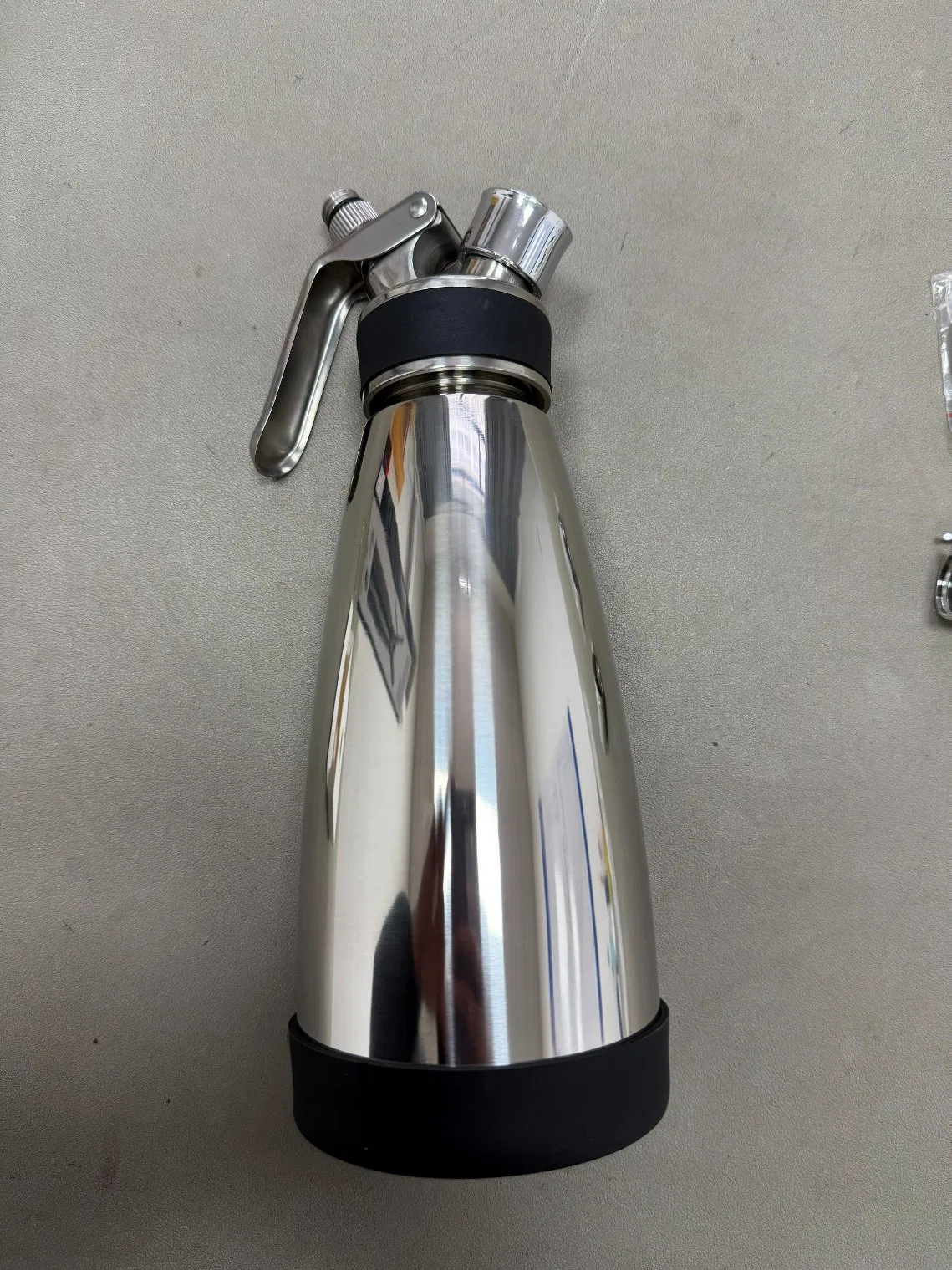 Кремовзбиватель из нержавеющей стали, 500 мл