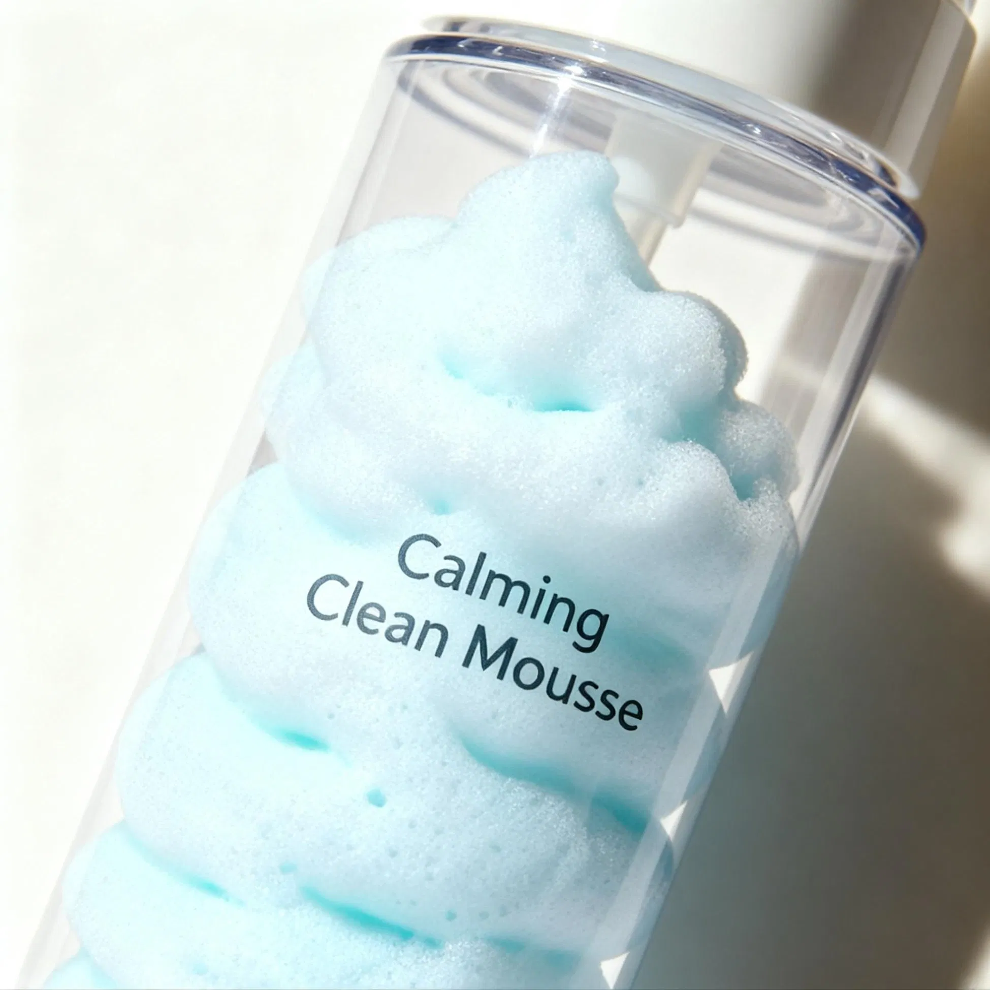 Men's Daily Defense Face Cleanser with Taurine and Silicic Acid for Hard Water Resistance