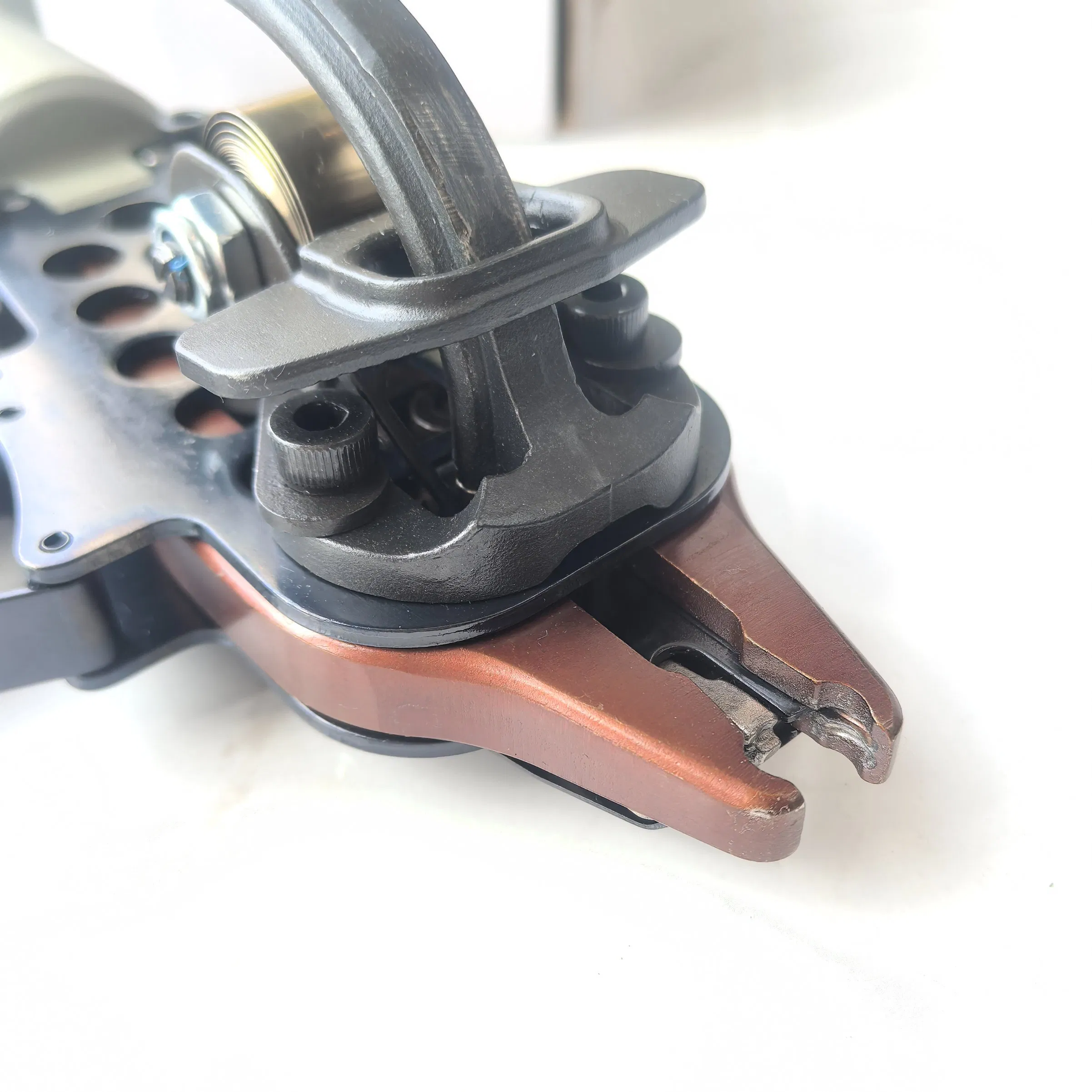 Пневматические клещи для хомутов C-760A под C17