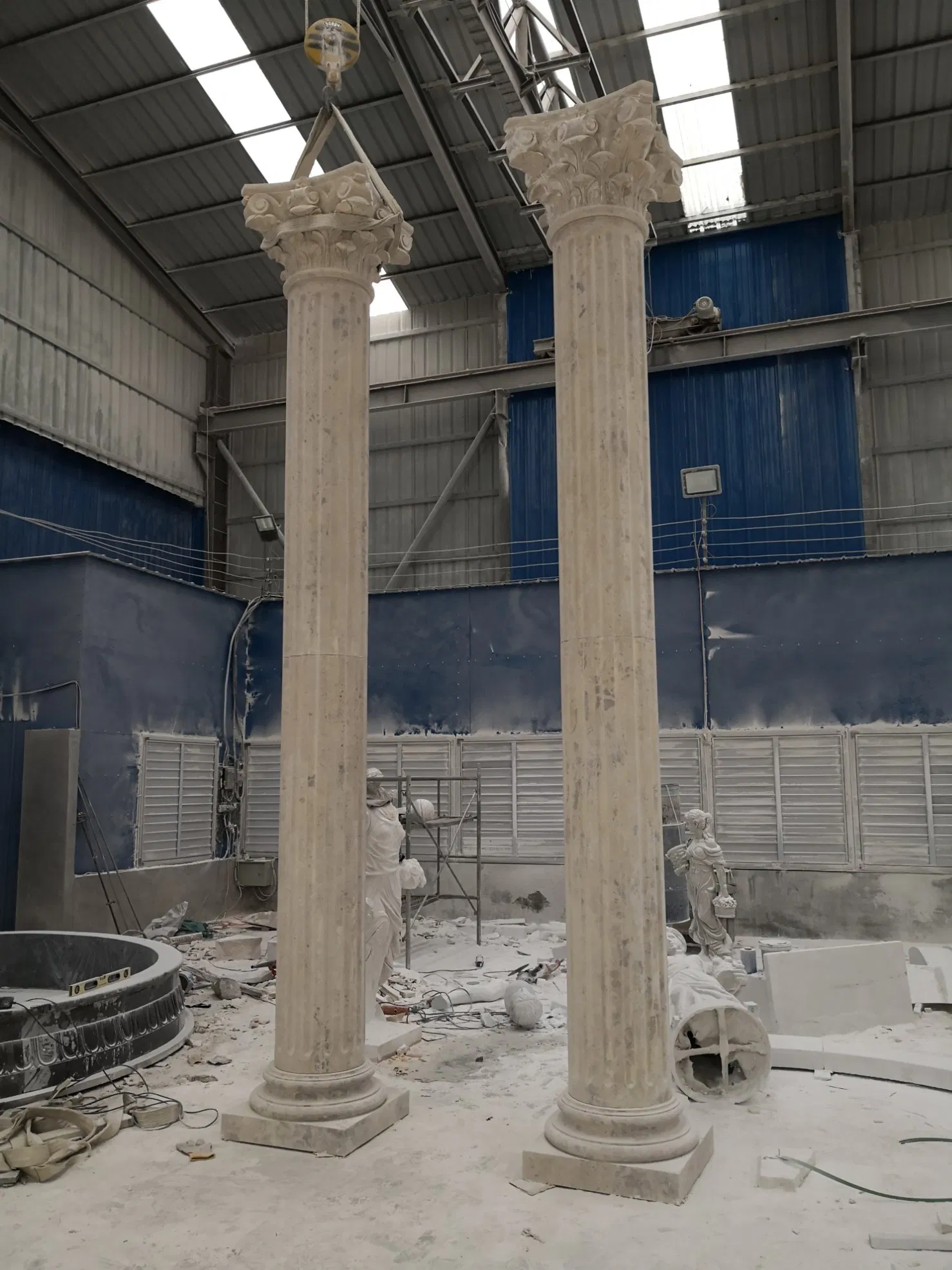 Private Residence Customized Natural Stone Pillar Marble Portico Stone Roman Column for Sale