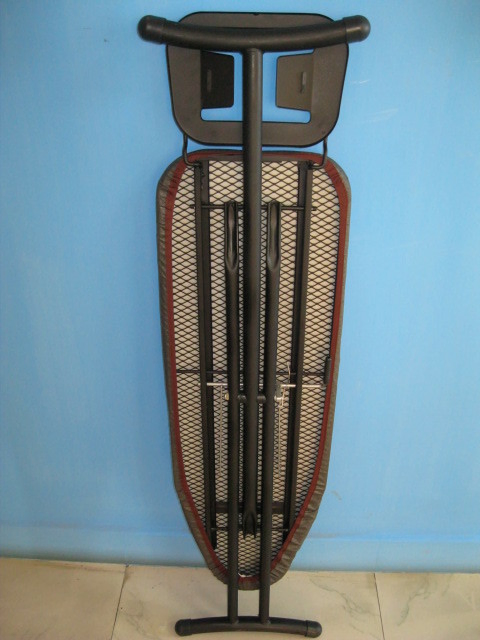 Good Quality Ironing Board Stand with High Temperature Resistant Cover