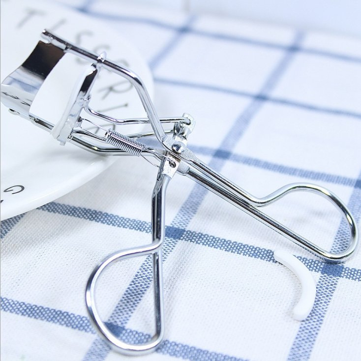 High Quality Replacement Pad Eyelash Curler with Plastic Handle