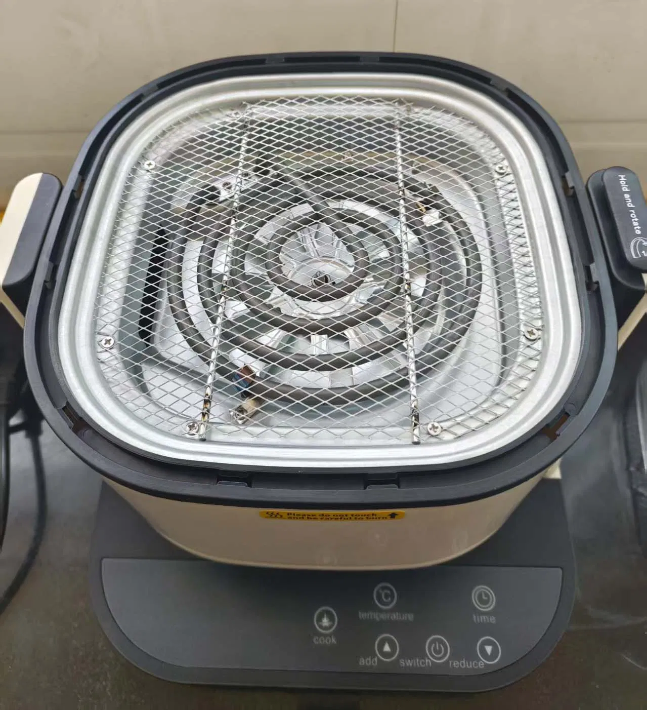 New Style Rotatable and Multi-Functional Air Fryer with Transparent Glass Pot and Cooking Pot for Household Use