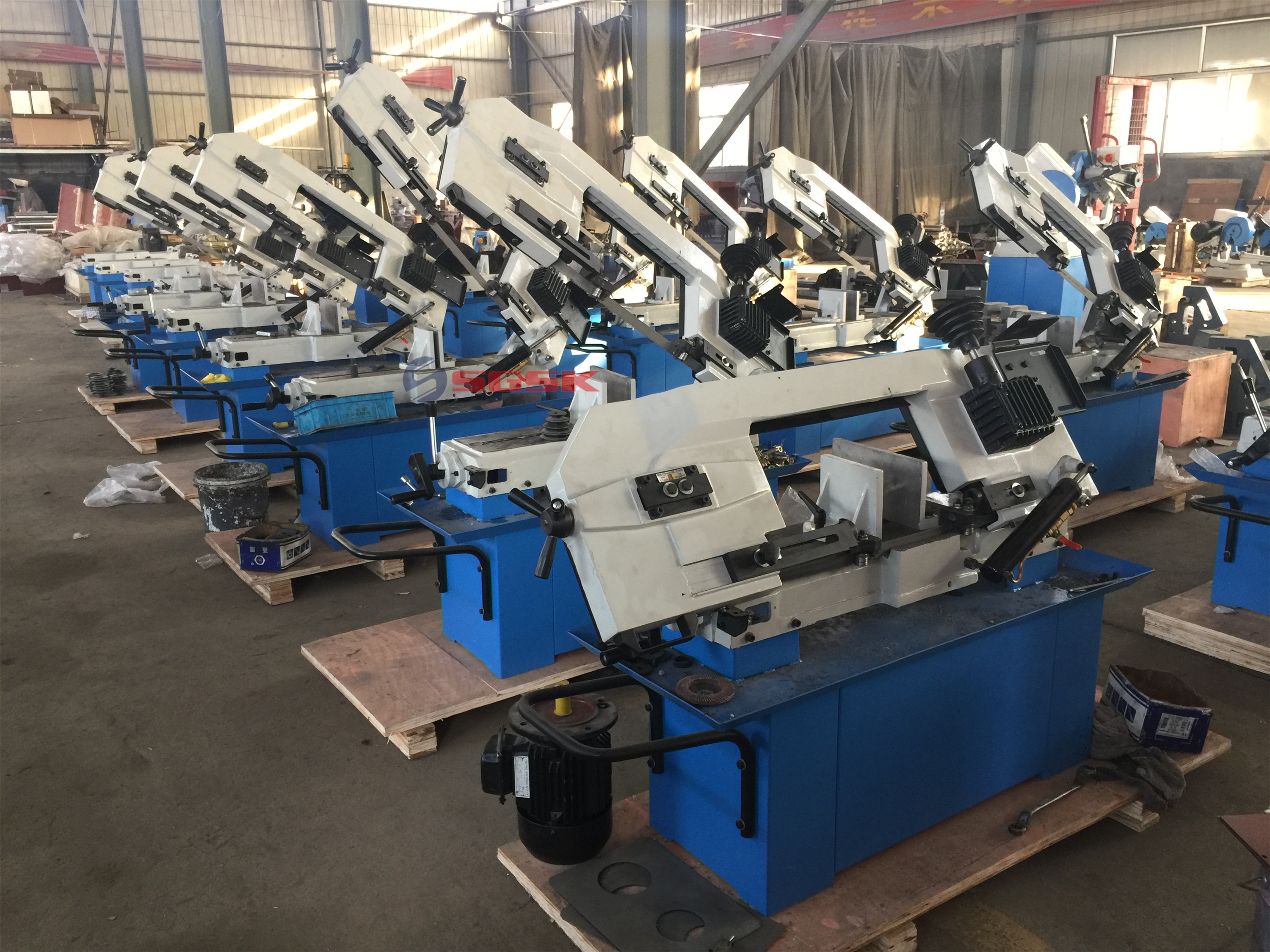 Станок ленточнопильный по металлу BS-912B