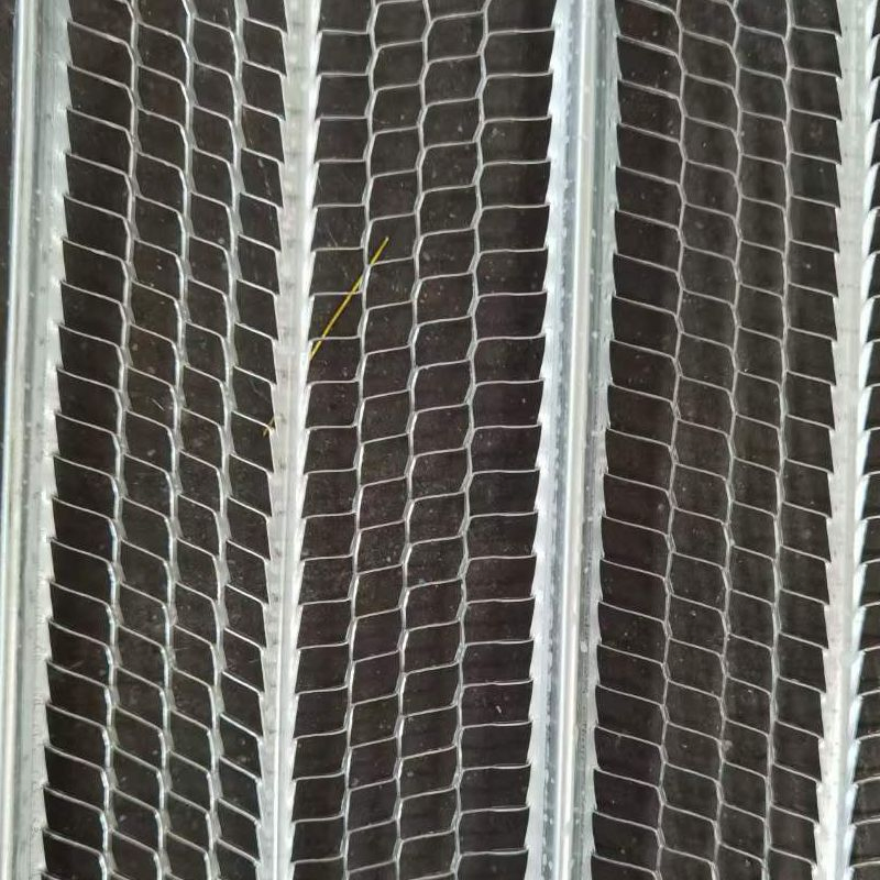 Spray 3/8" Height Galvanized 8 Opening Diamond Metal Rib Lath