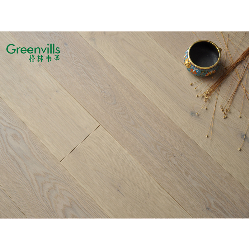 Инженерная дубовая доска разных цветов