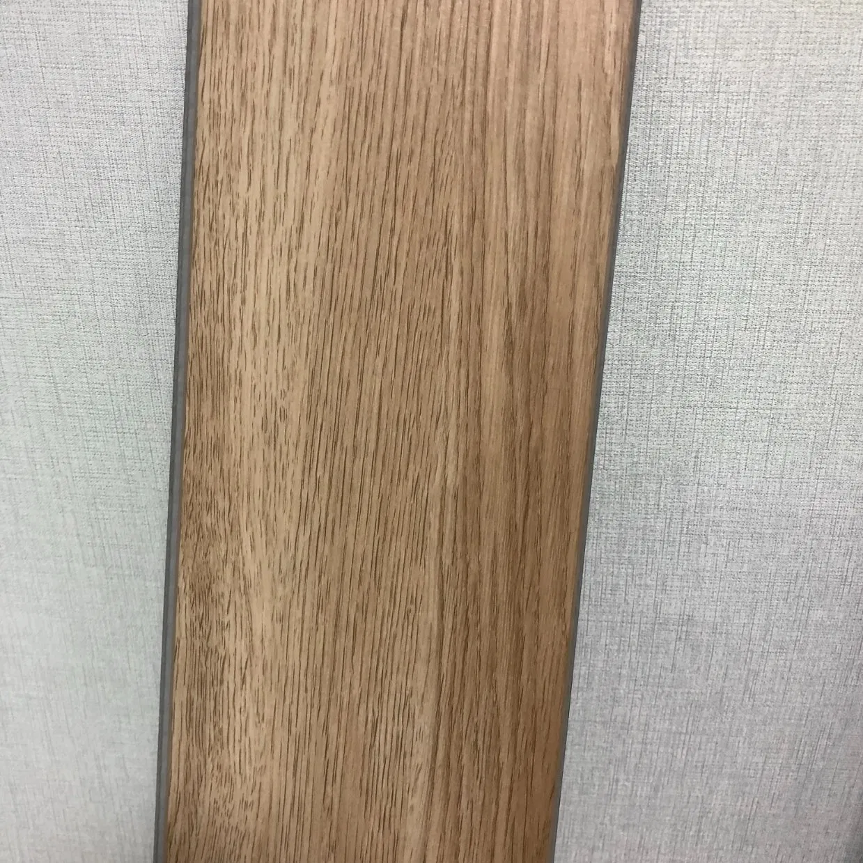 Luxury Vinyl Click Lock Waterproof Spc Planks for Basement Recreation Rooms