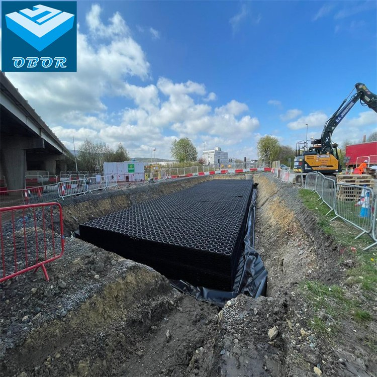 Bentonite Geosynthetics Clay Liner for Waterproofing Gcl Landfill, Artificial Lake Railway Waterproofing /River Bank with HDPE Bonder Liner Gcl