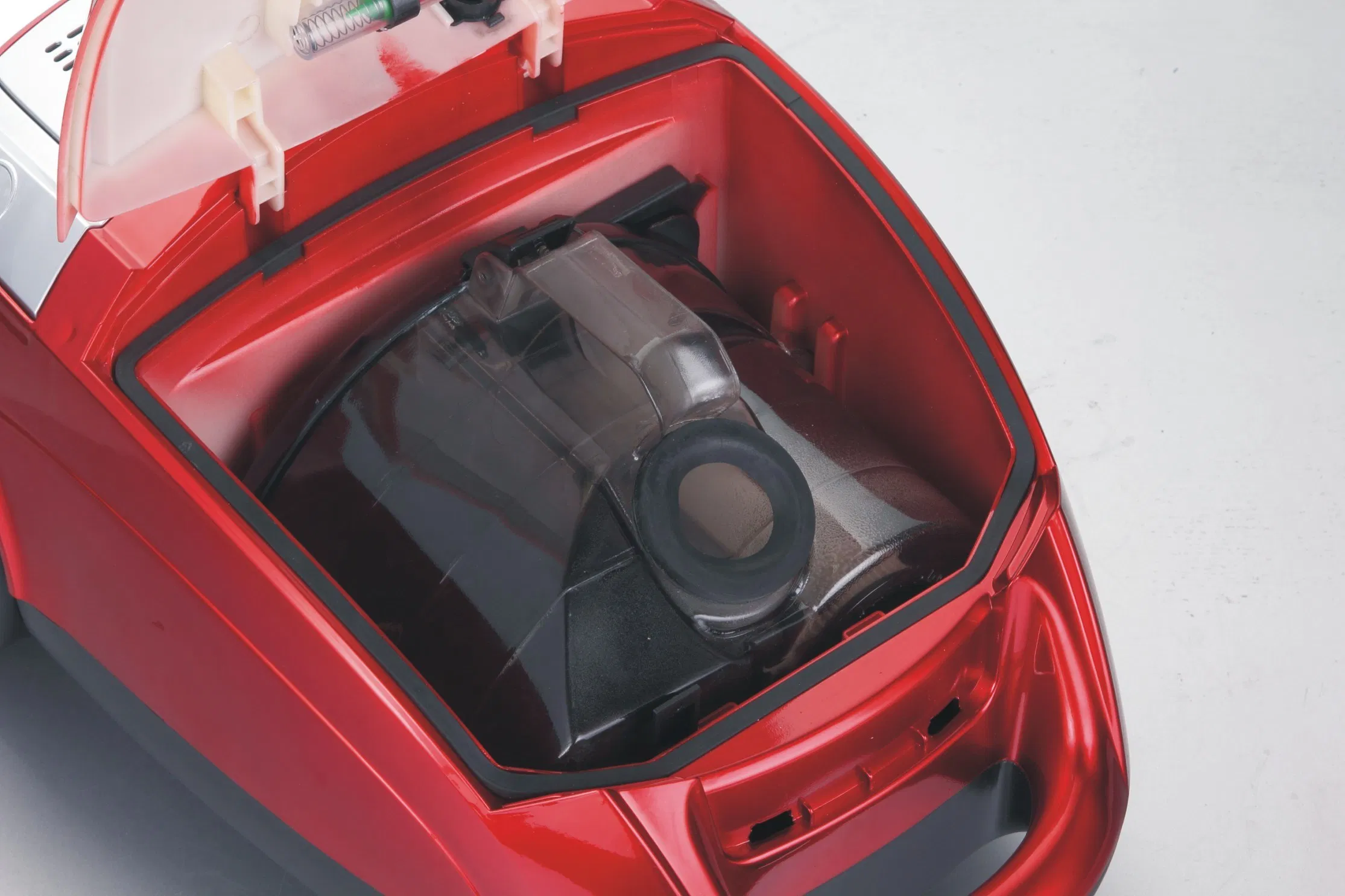 Ultra-Quiet 5L Canister Vacuum for Effortless Home Cleaning Solutions