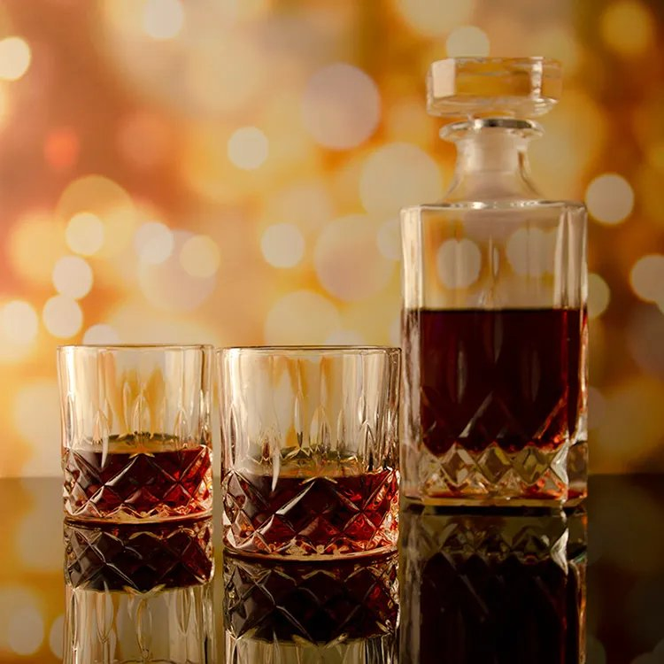 Wholesale Empty Bottles for Liquor Crystal Classic Whiskey Decanter Set Gift