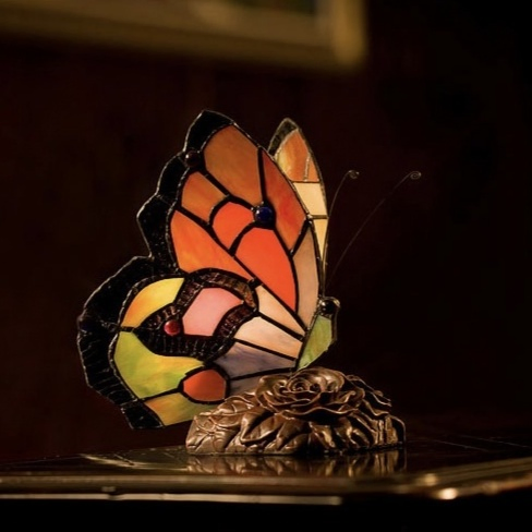 Elegant Tiffany Style Stained Glass Butterfly Bedside Lamp for Bedrooms