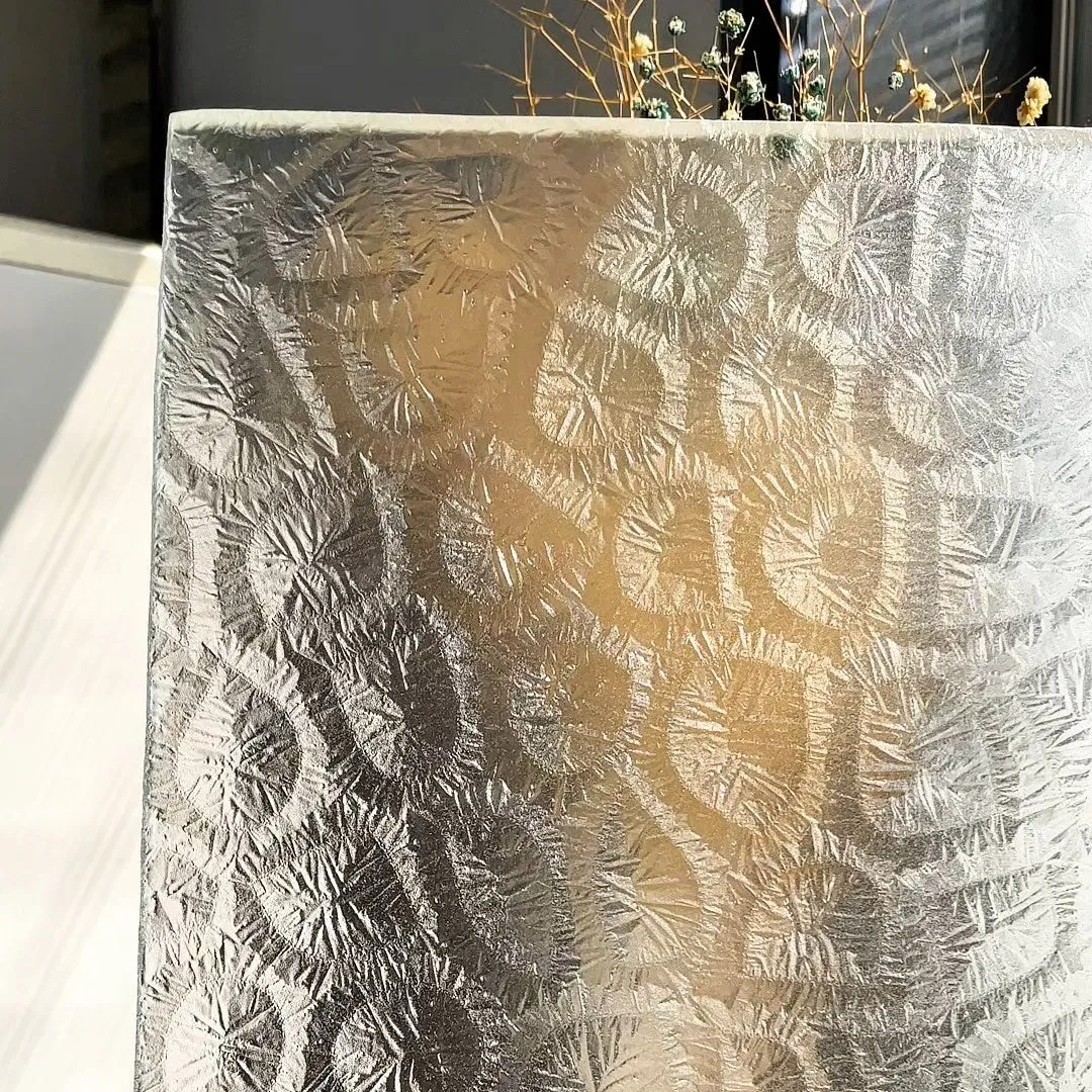 2025 New Frosted Obscure Glass /Patterned Obscure Glass/ Privacy Frosted Glass Panel Tempered Glass/ Safety Glass /Decorative Glass Use for Building Glass