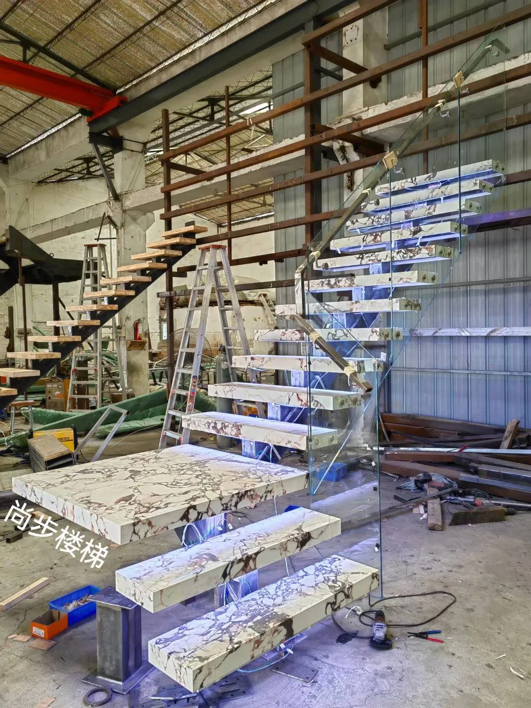 Indoor Staircase Luxury Marble Stair Steps