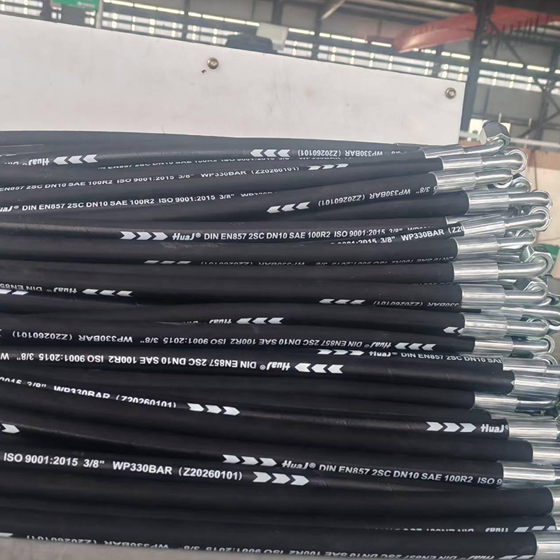 Гидравлический шланг SAE 100 R2AT с обжимными фитингами JIC