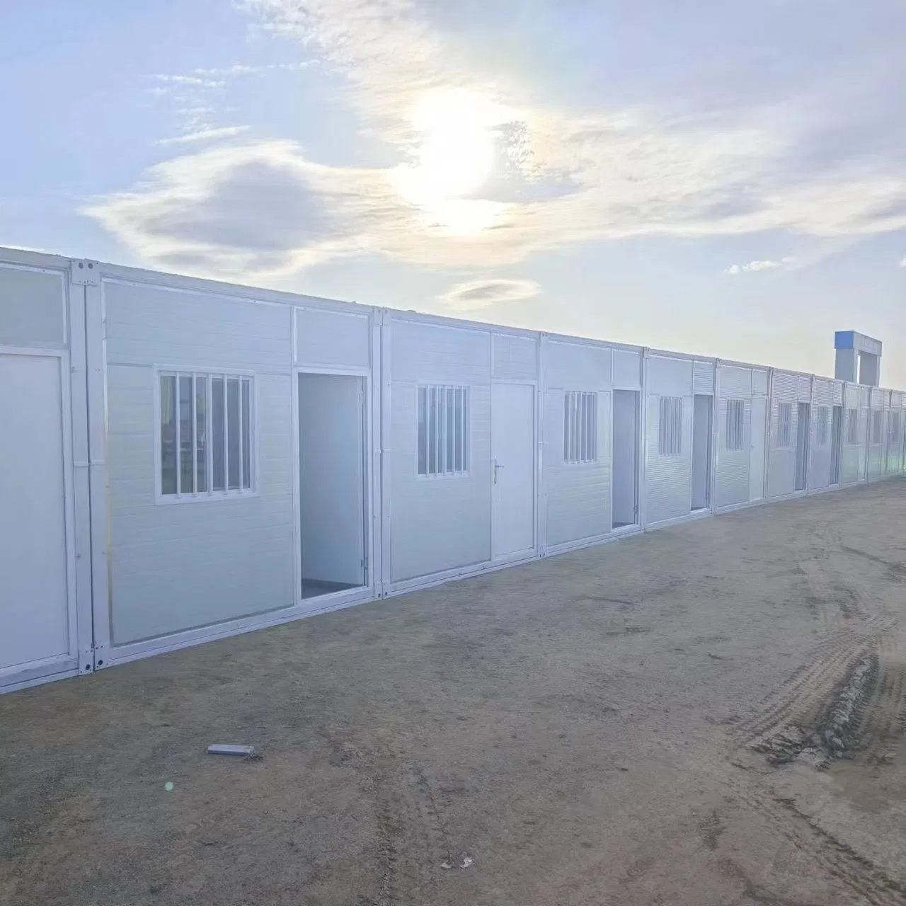 10FT 20FT Detachable House Prefab Tiny House 40FT Luxury Modular Container Prefab Camping Home Detachable Container House